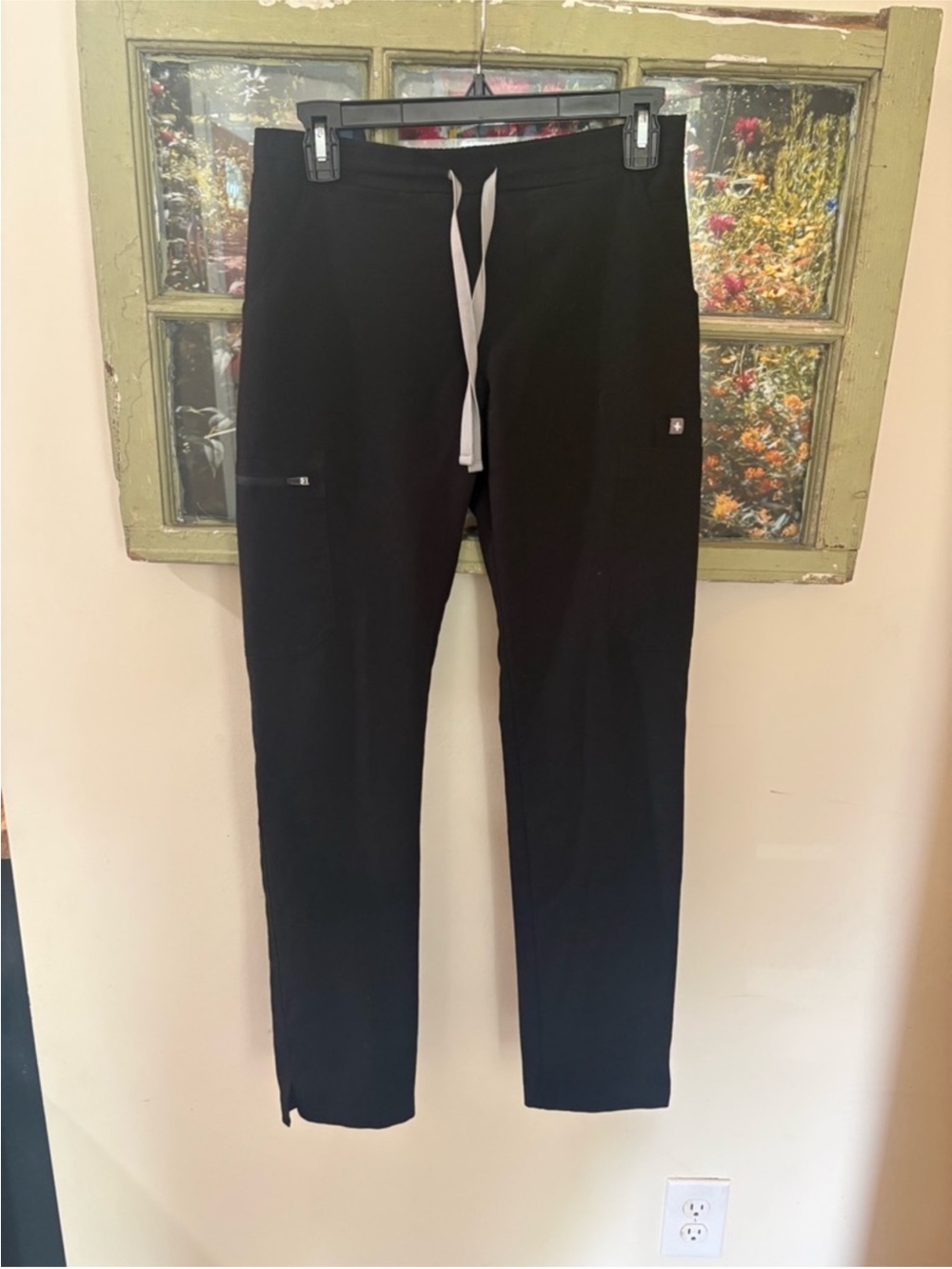 FIGS Scrub Pants XS